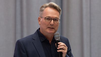 Dr. Frank: „Eine Brandmauer gegen die Wirklichkeit“ – Corona-Symposien bringen Realität in den Bundestag