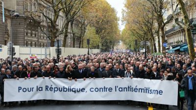 Großer Marsch gegen Antisemitismus in Paris gestartet